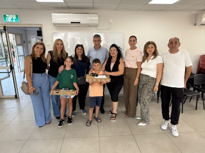 חלוקת מחשבים