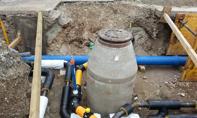 פתרון מקצועי שמחזיר את מערכת הביוב לפעולה תקינה עם תיקון צנרת ביוב תיקון צנרת ביוב